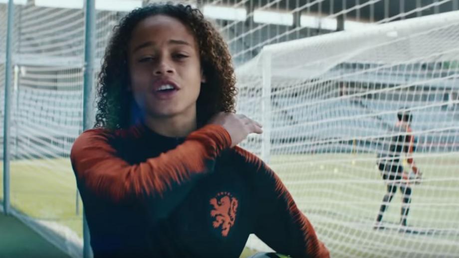 xavi simons nike