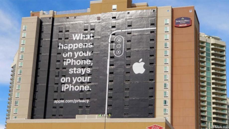 Apple-billboard