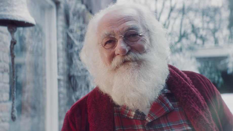 Ook Kruidvat speelt in op het sentiment met nieuwe Kerstcommercial