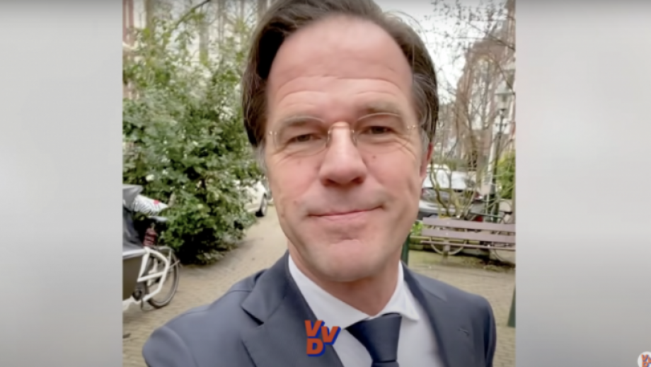 Mark Rutte in zijn selfie-video voor de Tweede Kamerverkiezingen