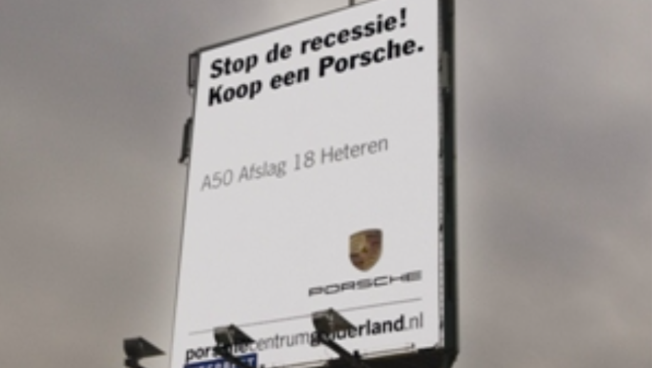 Stop de recessie, koop een Porsche! 