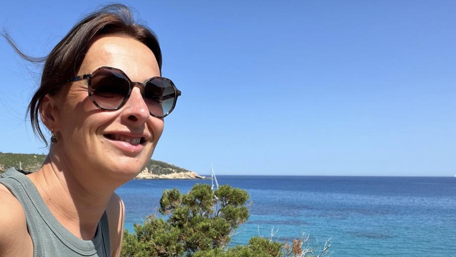 Debora de Roos op Ibiza