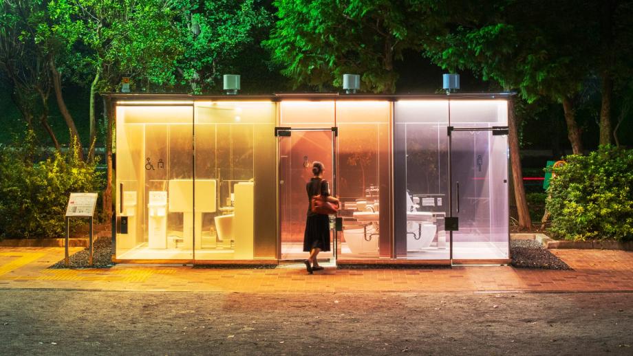 'In het Tokyo Toilet Project hebben ze zeventien toiletten door bekende architecten en designers laten renoveren'