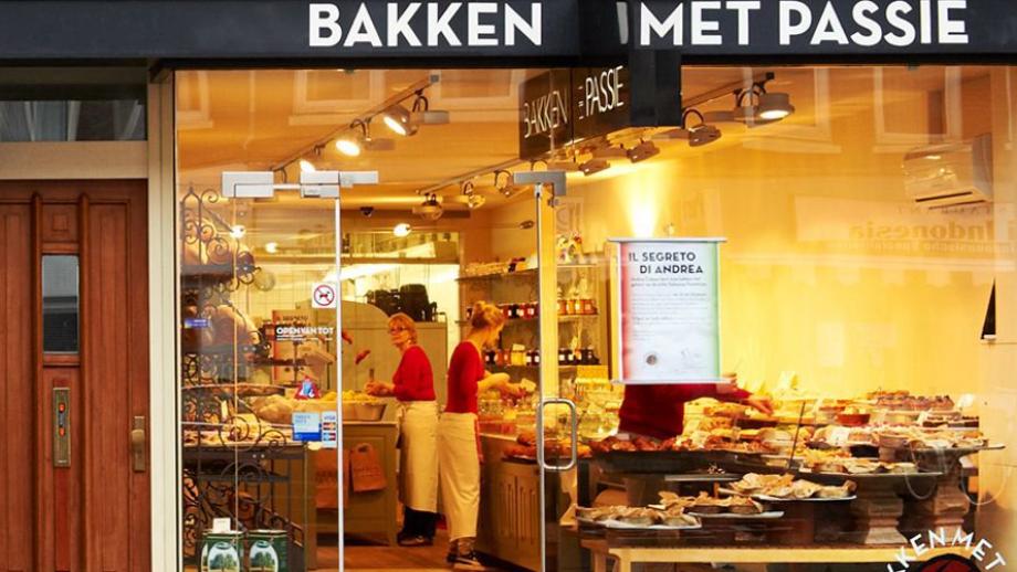 'Bij ons in de buurt zit een bakker die belooft dat ze ‘bakken met passie’. En dat maken ze iedere zaterdag weer waar'