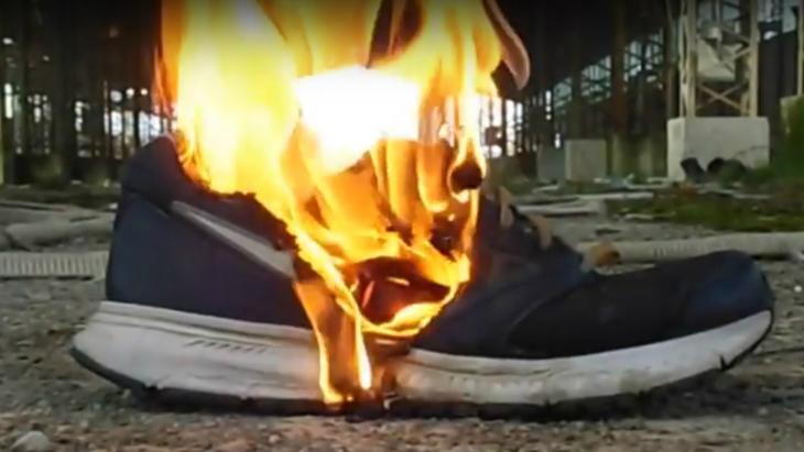 Schoenverbranding Nike