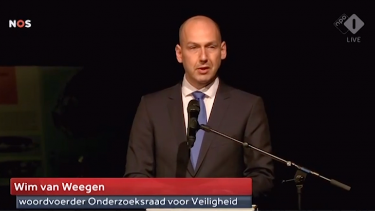 Wim van der Weegen tijdens live NOS-uitzending bij presentatie van het MH-17-rapport