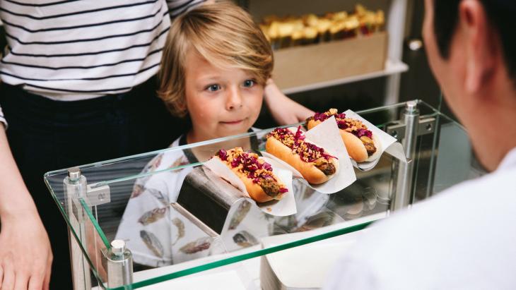 Duurzaamheid en Innovatie, de vegetarische hotdog van Ikea