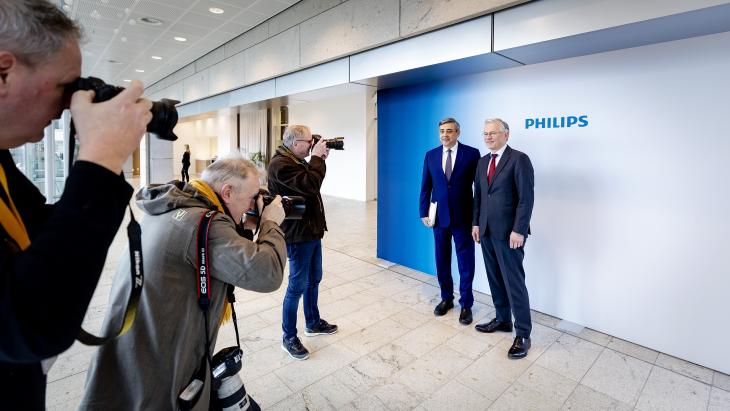 CFO Abhijit Bhattacharya en CEO Frans van Houten van Philips voorafgaand aan presentatie resultaten 2019