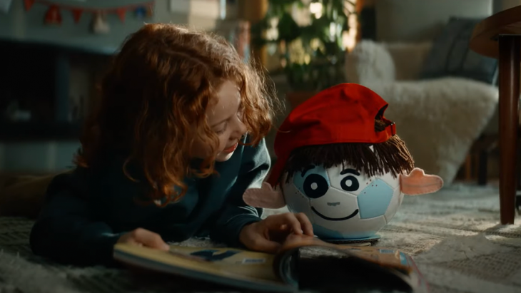 Bol.com zet de bal aan het rollen met opmerkelijke Sinterklaas reclame