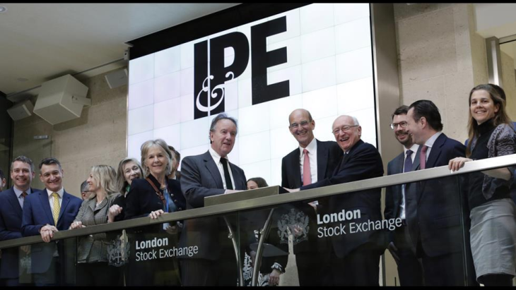 In 2015 openden IPE-oprichtersPiers Diacre en Fennell Betson de Londense beurs. IPE bestond 20 jaar.