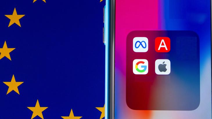 Logos EU, Apple, Google, Meta