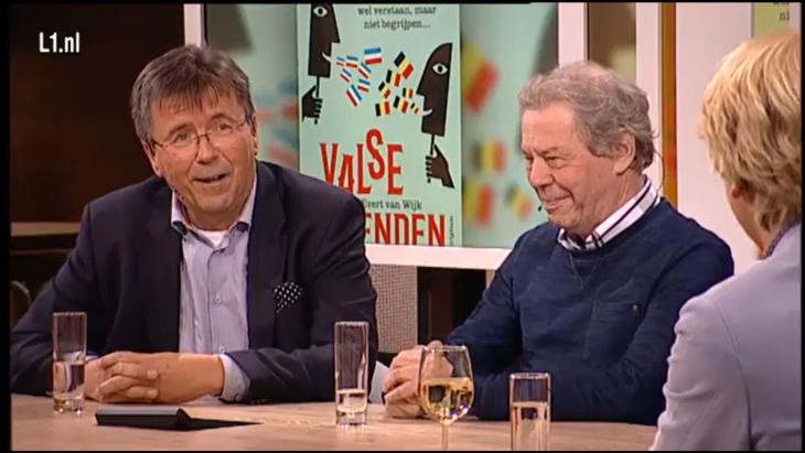 Evert van Wijk (l) tijdens een tv-optreden over het verschil tussen Vlamingen en Nederlanders, een onderwerp waarin hij gespecialiseerd